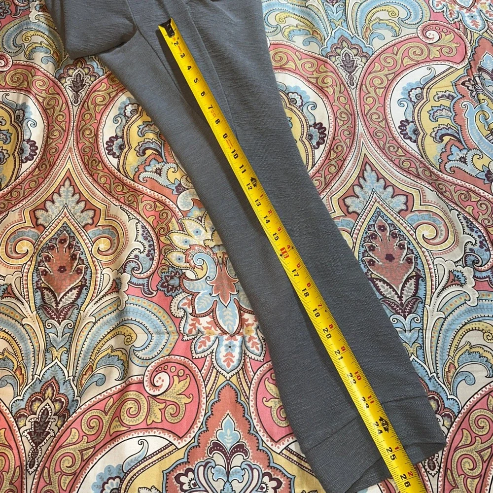 Nike Yoga Dri-FIT Youth XL Gray Jogger Pants Multi-Color Swoosh CZ2218-068